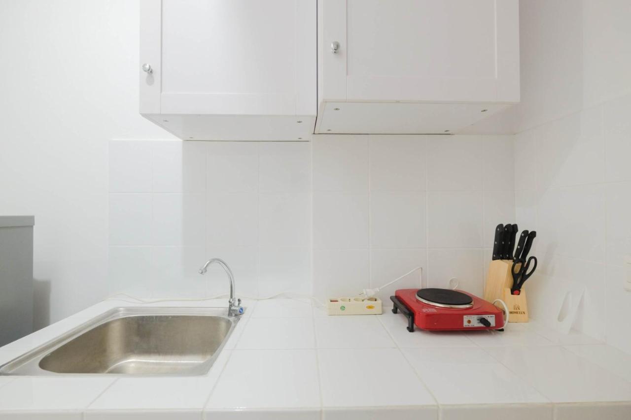 Minimalist At Azalea Cikarang By Travelio Apartemen Bekasi